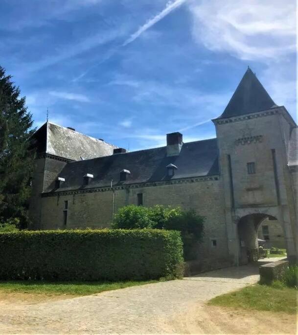 Le Papillon Appartement Hotton Buitenkant foto